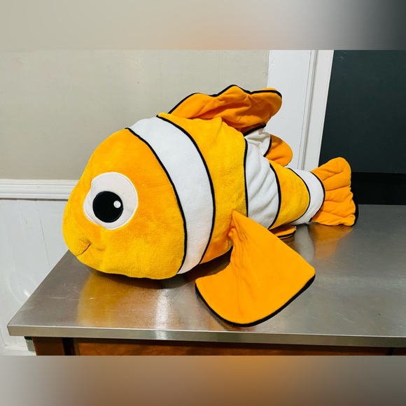 Disney Store Finding Dory Plush Nemo Fish Clown Stuffed Animal Retired 15” - Picture 1 of 12
